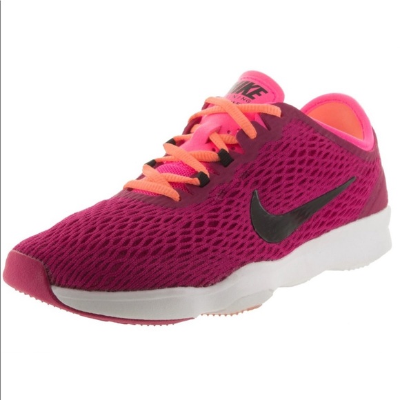 Nike Shoes - 🌺 NIKE ZOOM FIT 🌺 Size 8.5